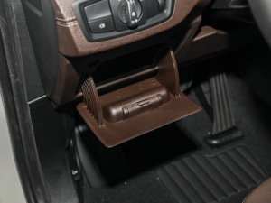 2021Ŀ sDrive25i MԽҰb g