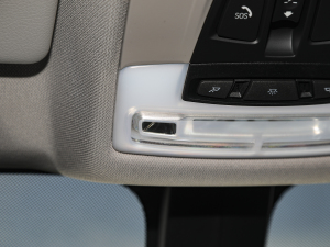 2021Ŀ sDrive25i MԽҰb п؅^