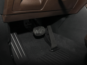 2021Ŀ sDrive25i MԽҰb п؅^