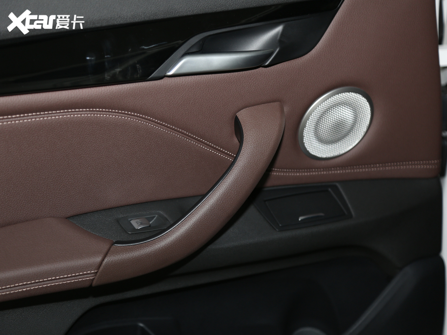 2021��RX1 sDrive25Li �I����