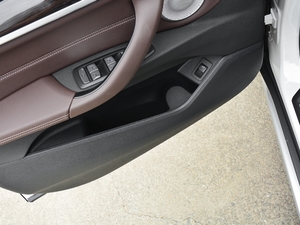 2021xDrive25Li   ǰTg