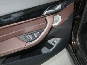 2021Ŀ sDrive25Li I g