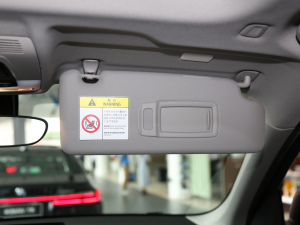 2021Ŀ sDrive25Li I g