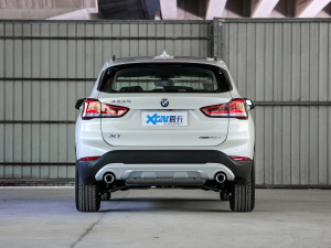 2021款改款 sDrive20Li 尊享型 正后	