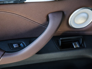 2021Ŀ sDrive20Li  g