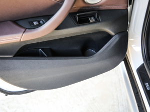 2021Ŀ sDrive20Li  g