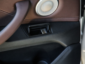 2021Ŀ sDrive20Li  g