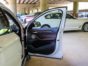 2021Ŀ sDrive20Li  g