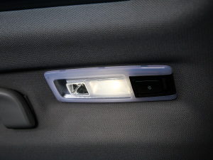 2021Ŀ sDrive20Li  g