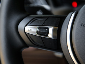 2021Ŀ sDrive20Li  п؅^