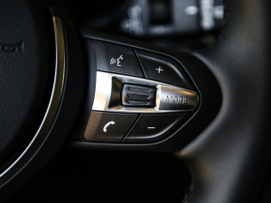 2021Ŀ sDrive20Li  п؅^