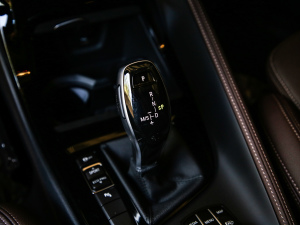 2021Ŀ sDrive20Li  п؅^