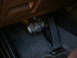 2021Ŀ sDrive20Li  п؅^