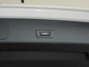 2021Ŀ sDrive20Li r g