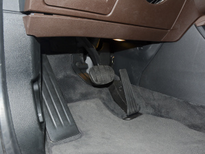 2021Ŀ sDrive20Li r g