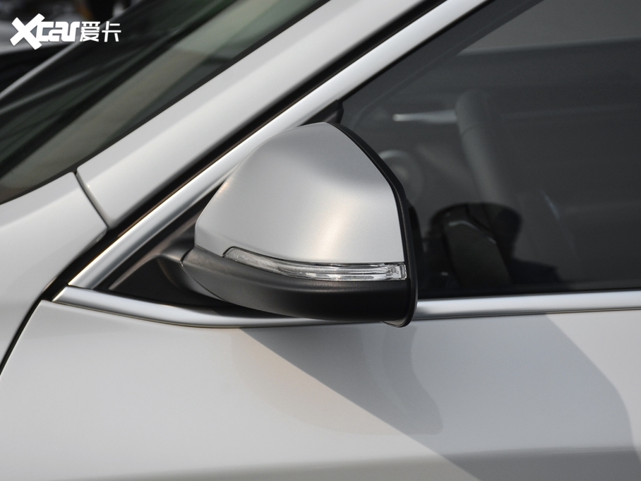 2021RX1Դ xDrive30Le 