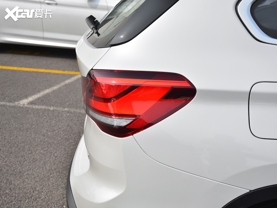 2021RX1Դ xDrive30Le 