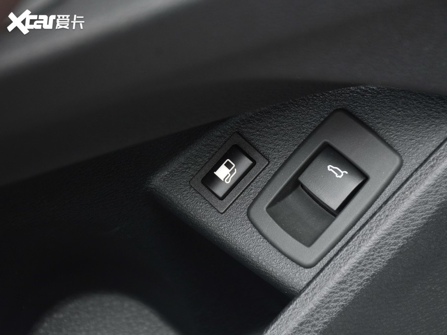 2021RX1Դ xDrive30Le 