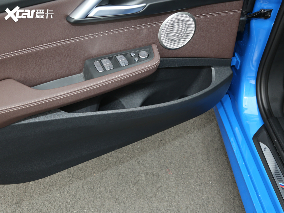 2021R1ϵ 120i M\(yn)(dng)ҹ