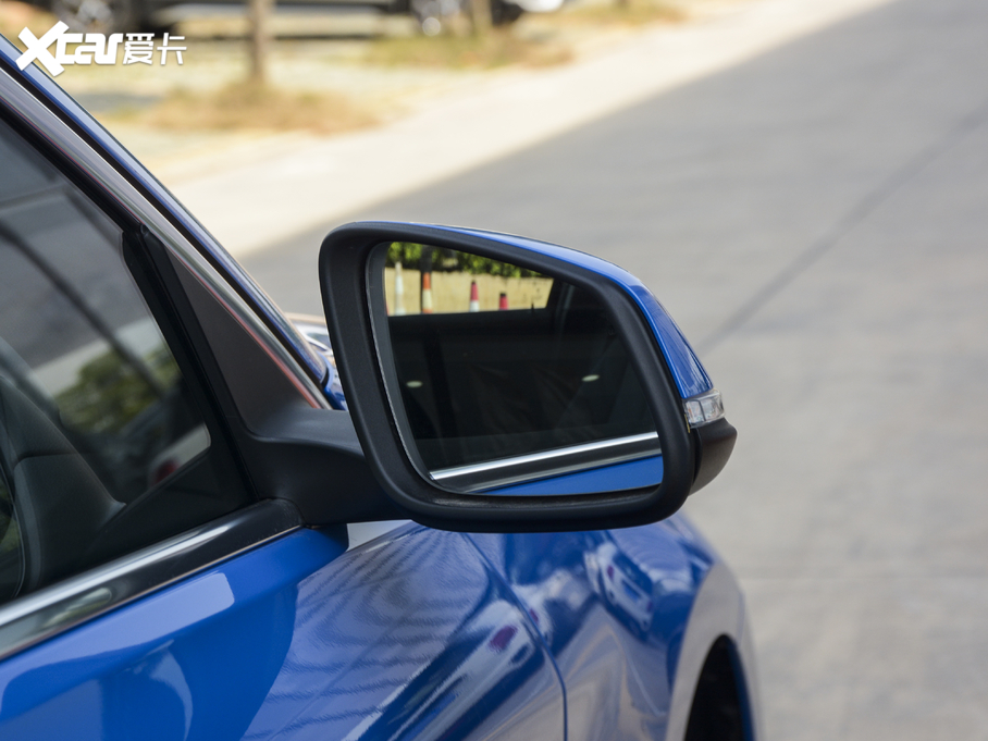 2021R1ϵ 120i M\Ӱ