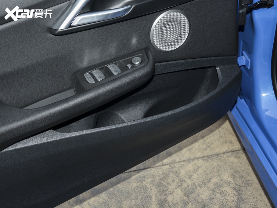 2021R1ϵ 120i M\Ӱ