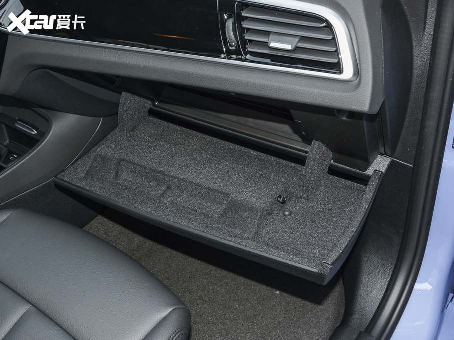 2021R1ϵ 120i M\Ӱ