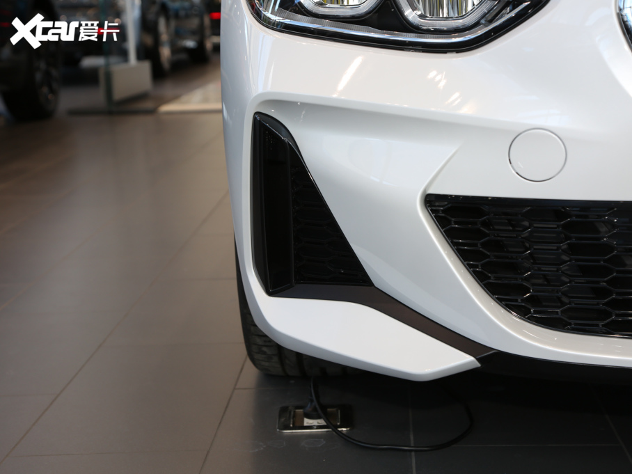 2021R1ϵ 120i M\Ӱ