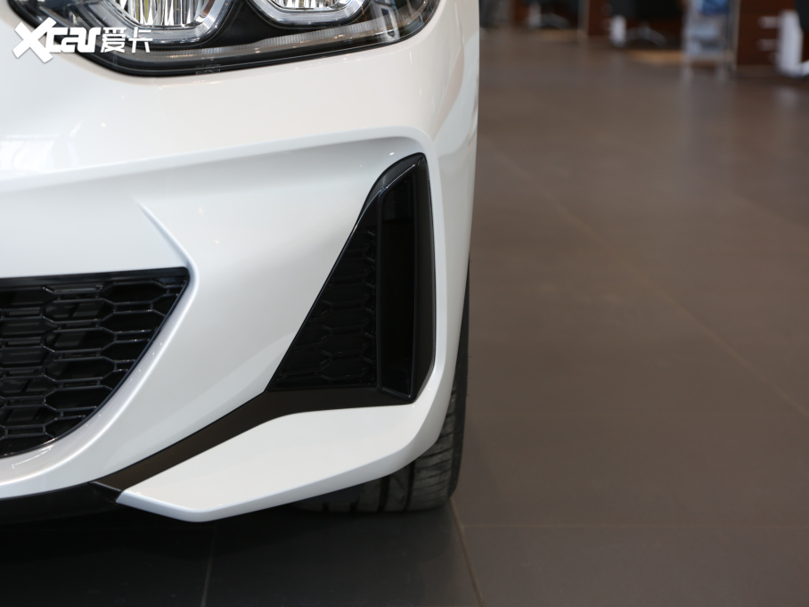 2021R1ϵ 120i M\Ӱ