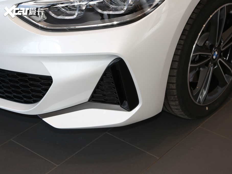 2021R1ϵ 120i M\(yn)(dng)