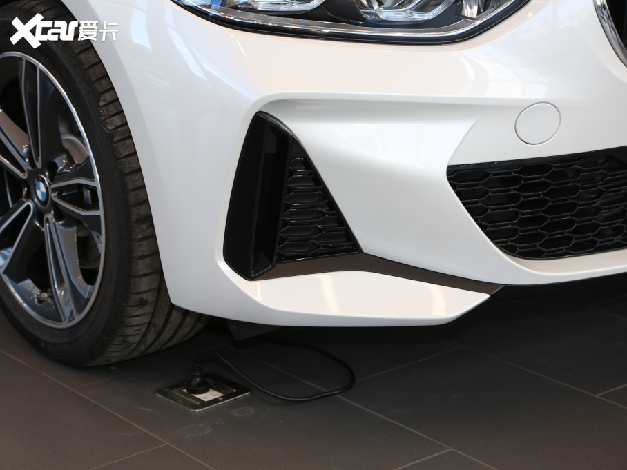 2021R1ϵ 120i M\Ӱ