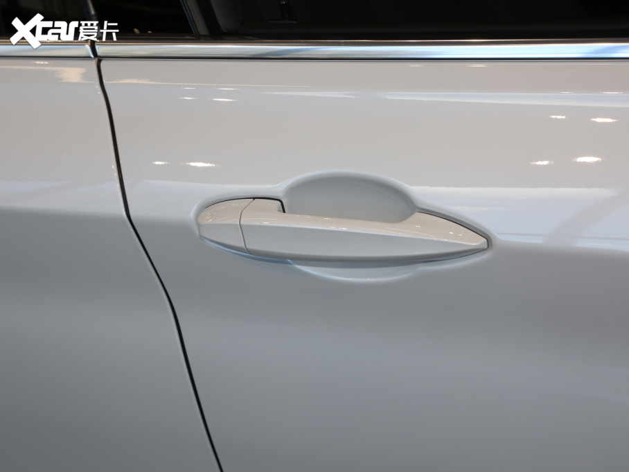 2021R1ϵ 120i M\Ӱ