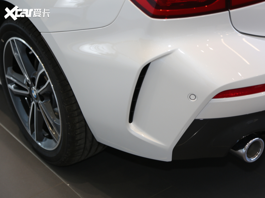 2021R1ϵ 120i M\Ӱ