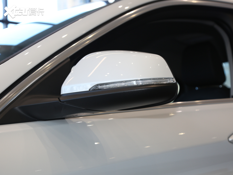 2021R1ϵ 120i M\Ӱ