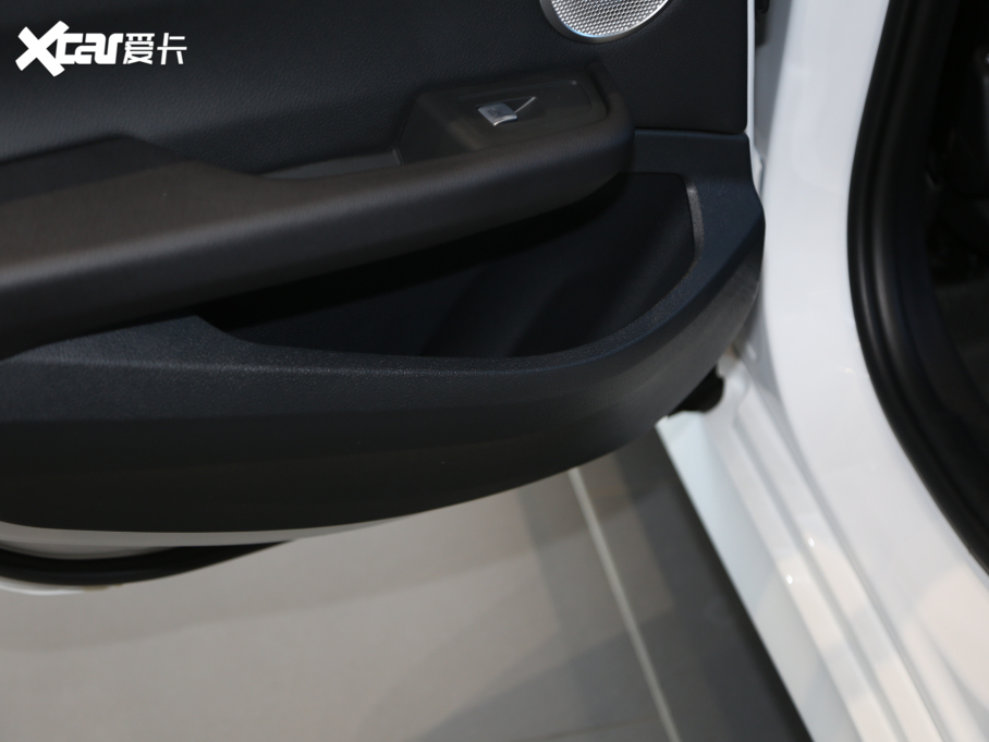 2021R1ϵ 120i M\Ӱ