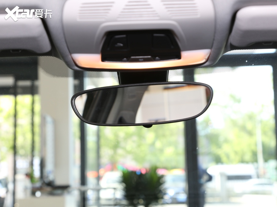 2021R1ϵ 120i M\Ӱ