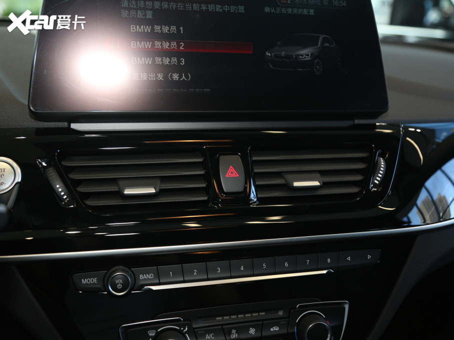 2021R1ϵ 120i M\Ӱ