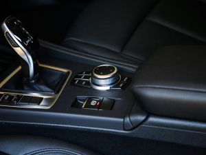 2021Ŀ 120i M\Ӱ п؅^