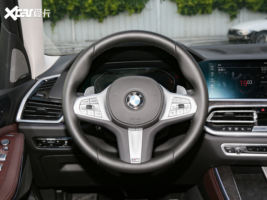 2022RX5 xDrive 30Li M\b