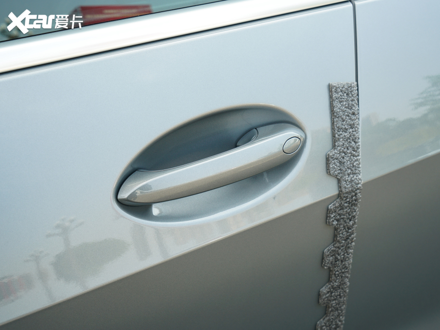 2022RX5 xDrive 40Li M\b