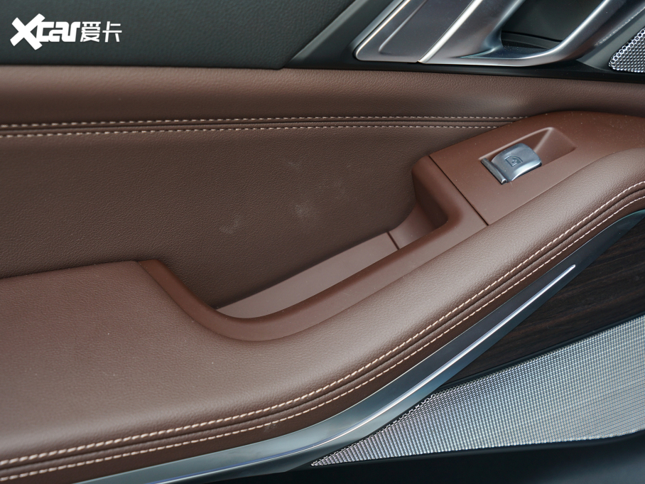 2022RX5 xDrive 40Li M\b