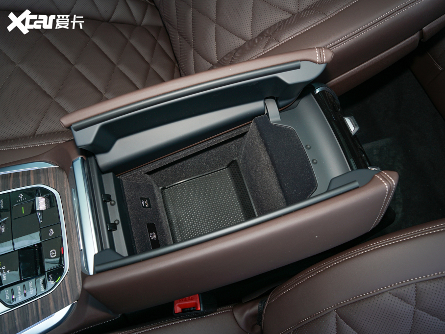 2022RX5 xDrive 40Li M\b