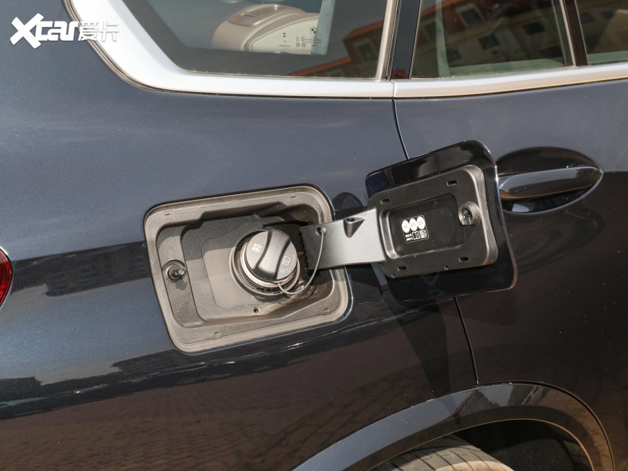 2022RX5 Ŀ xDrive 40Li M\b