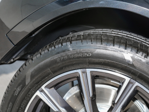 2022xDrive 30Li M\b ݆̥ߴ