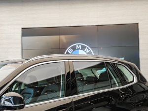 2022xDrive 30Li M\b ^