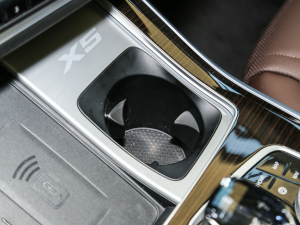 2022xDrive 30Li M\(yn)(dng)b ǰű