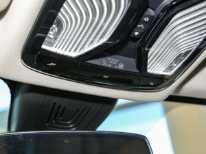 2022xDrive 30Li M\b п؅^