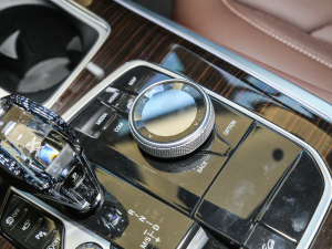 2022xDrive 30Li M\b п؅^