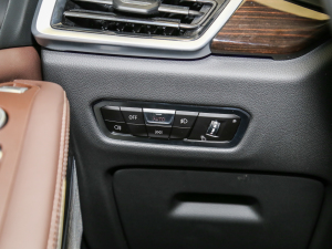 2022xDrive 30Li M\b п؅^