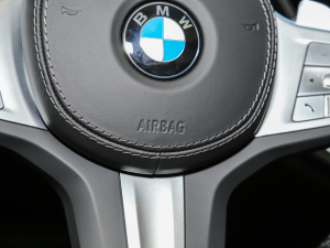 2022xDrive 30Li M\b п؅^