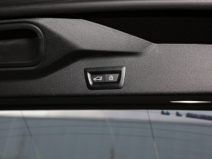 2022xDrive 30Li M\b g